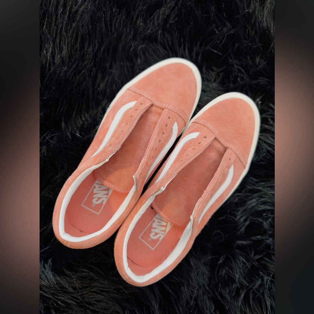 PINK SUEDE VANS